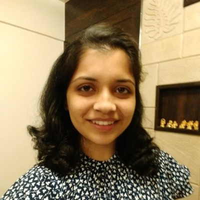 Isha Joshi headshot